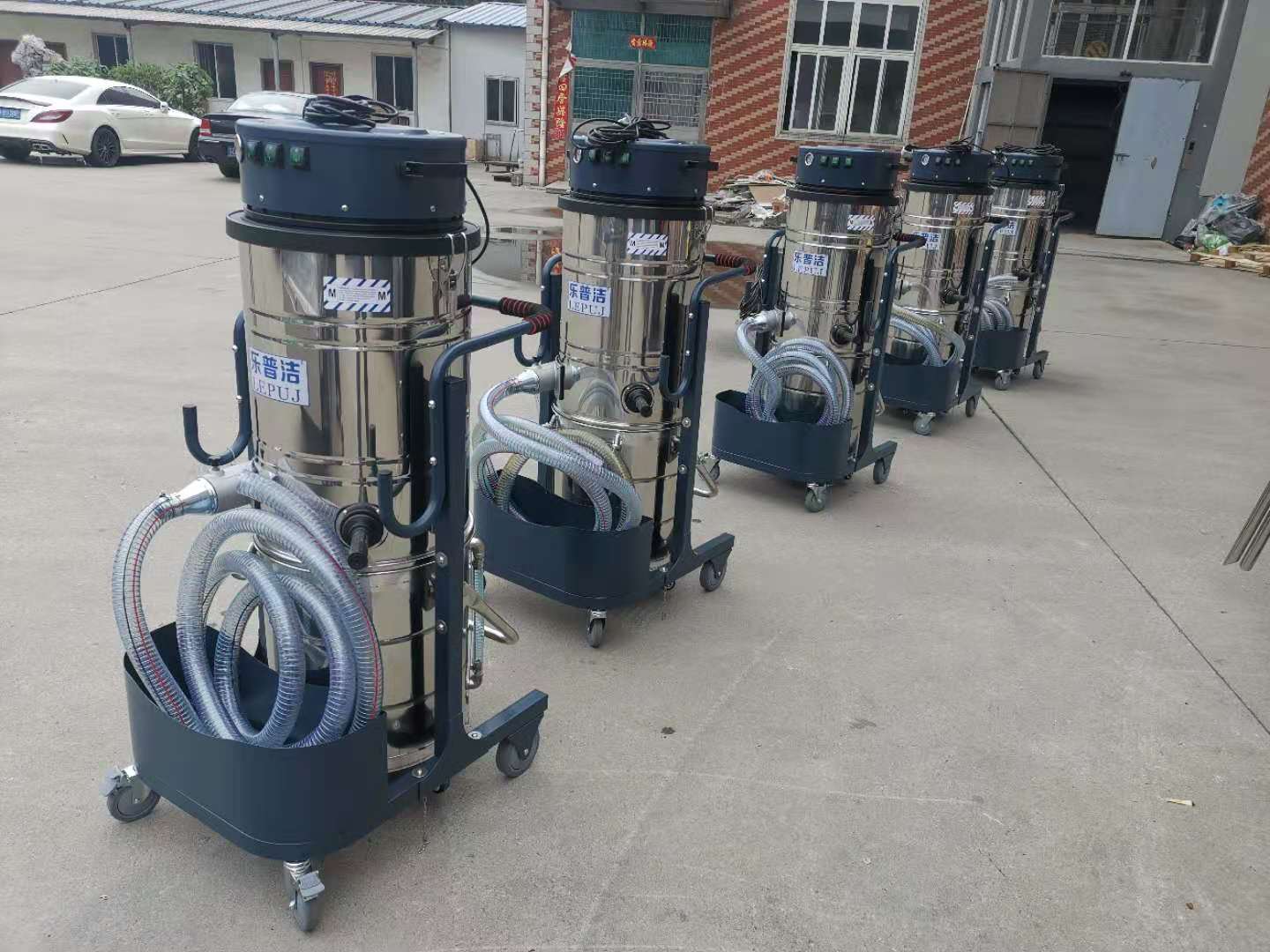 適合小型工廠用吸塵器